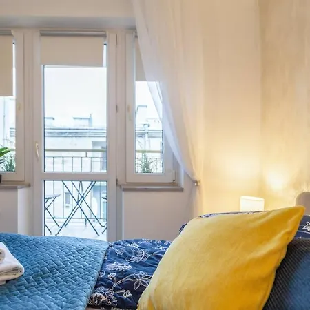 Dream Big Little One. Unique Loft W/small Balcony. Kraków