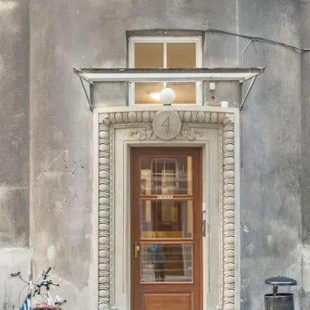 Dream Big Little One. Unique Loft W/small Balcony. Appartamento