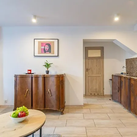 Dream Big Little One. Unique Loft W/small Balcony. Lägenhet *